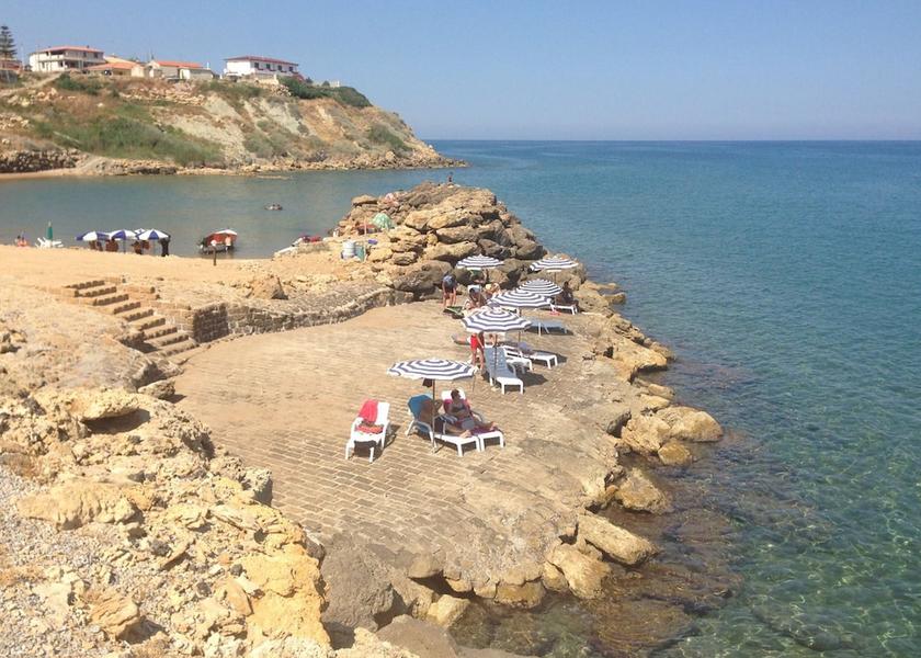 Calabria Isola di Capo Rizzuto Beach