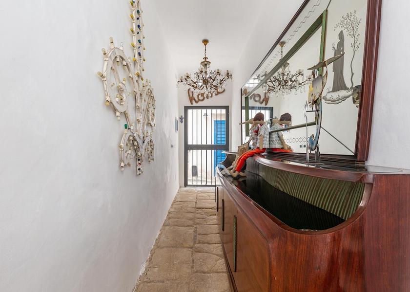 Puglia Parabita Entrance