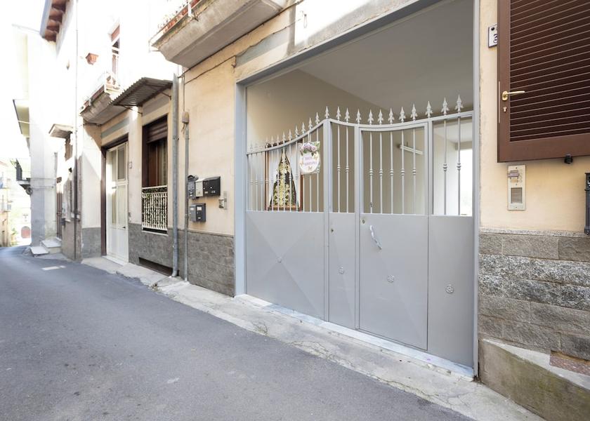 Campania Mercato San Severino Entrance