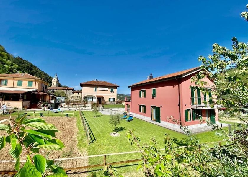 Liguria Pignone Exterior Detail