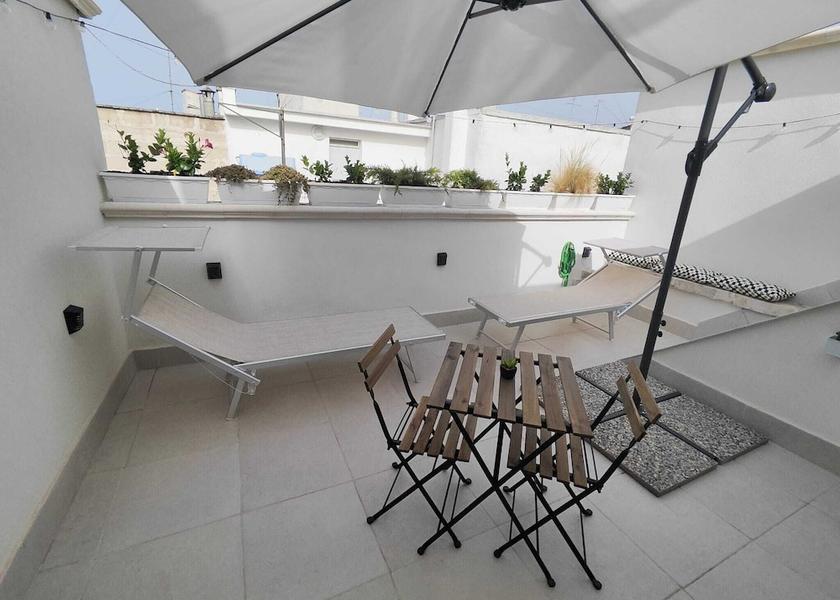 Puglia Castellana Grotte Exterior Detail