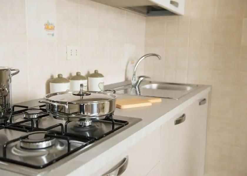 Campania Pimonte Kitchen