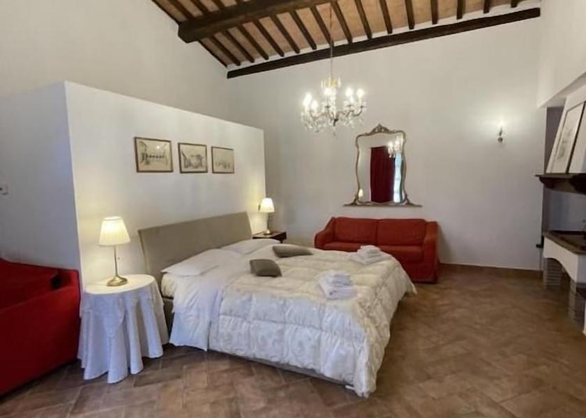 Tuscany Pitigliano Room