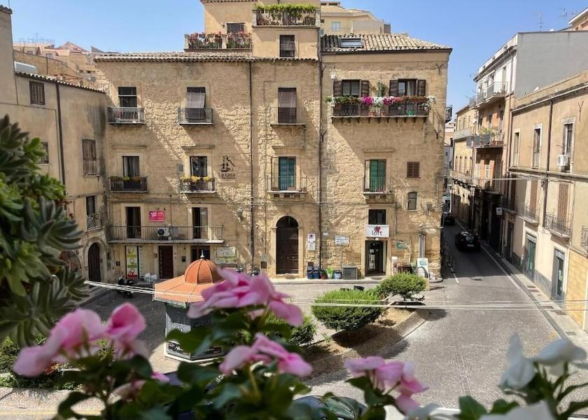 Sicily Enna Property Grounds