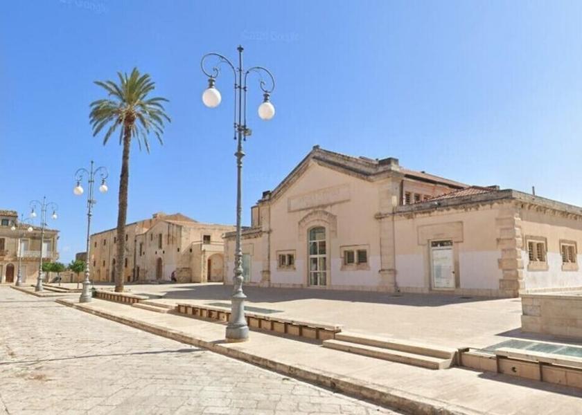 Sicily Vittoria Exterior Detail