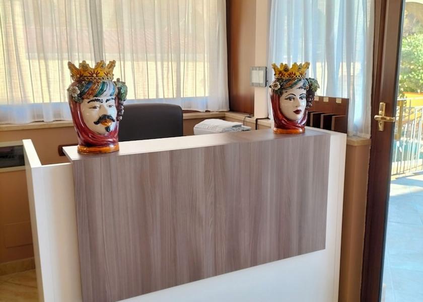 Sicily Gaggi Reception