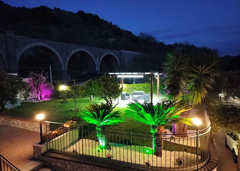 Sicily Gaggi Exterior Detail