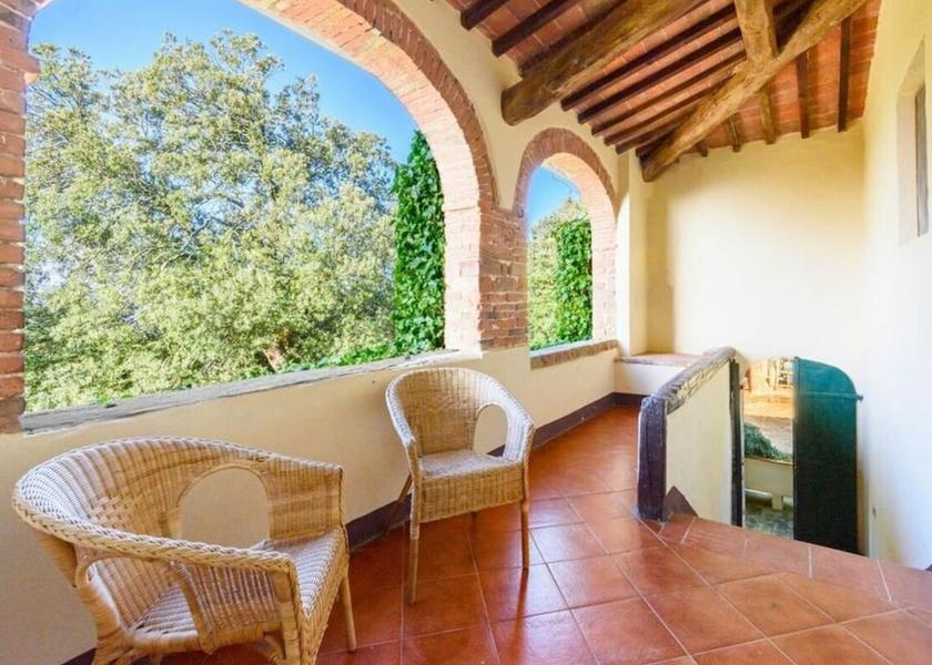 Tuscany Trequanda Exterior Detail