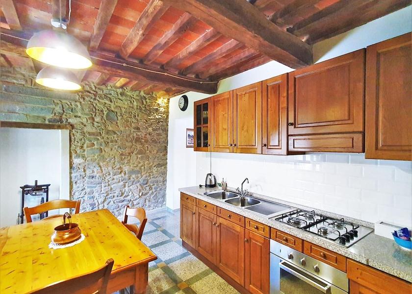 Tuscany Pescia Kitchen