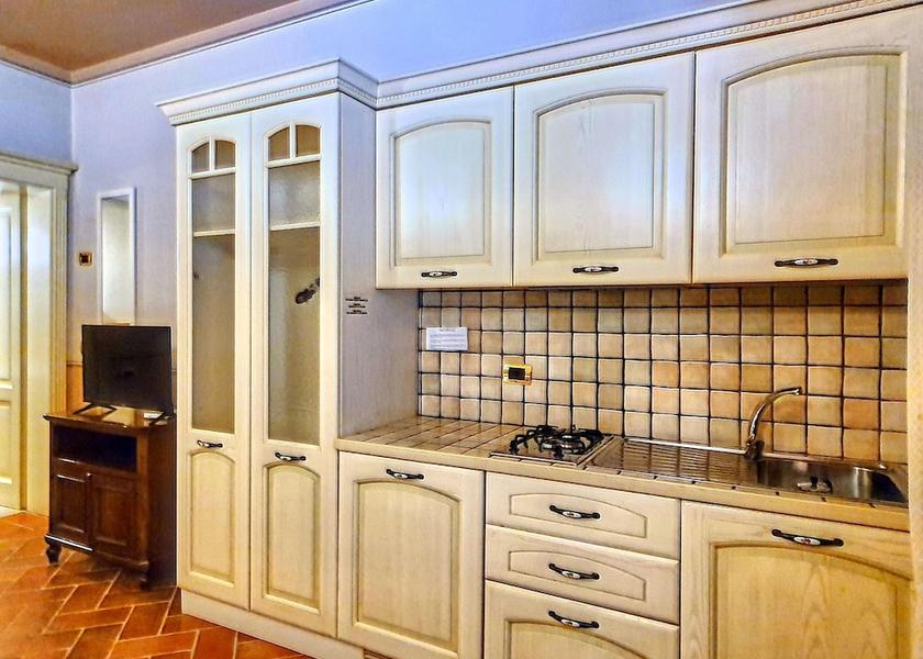 Tuscany Monteverdi Marittimo Kitchen