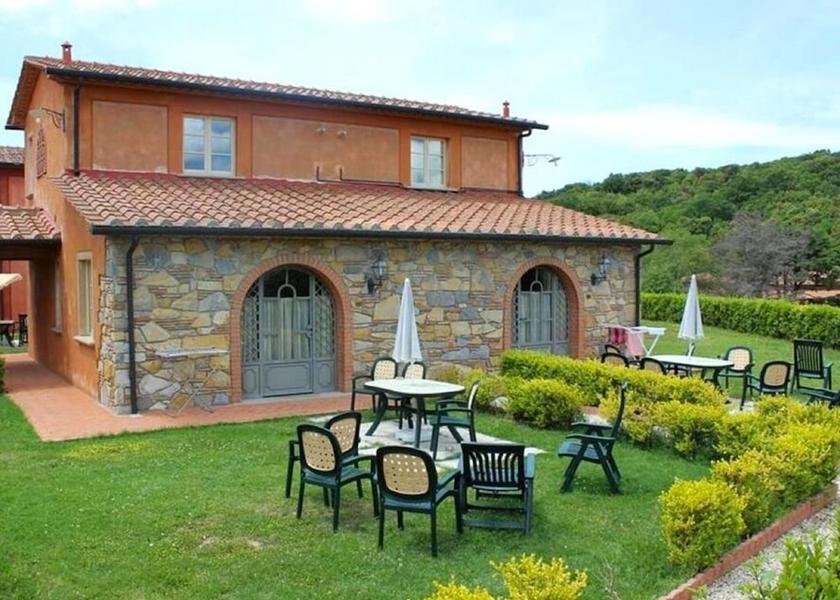 Tuscany Monteverdi Marittimo Exterior Detail