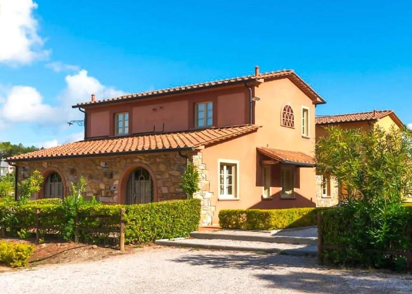 Tuscany Monteverdi Marittimo Exterior Detail