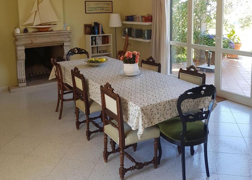 Lazio Tarano Dining Area