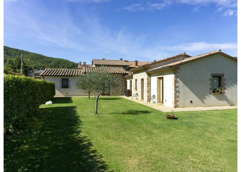 Umbria Lisciano Niccone Exterior Detail