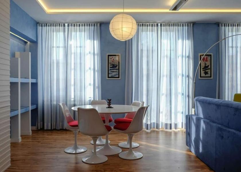 Liguria Sarzana Dining Area