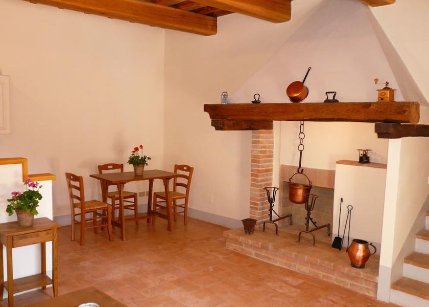 Umbria Corciano Dining Area