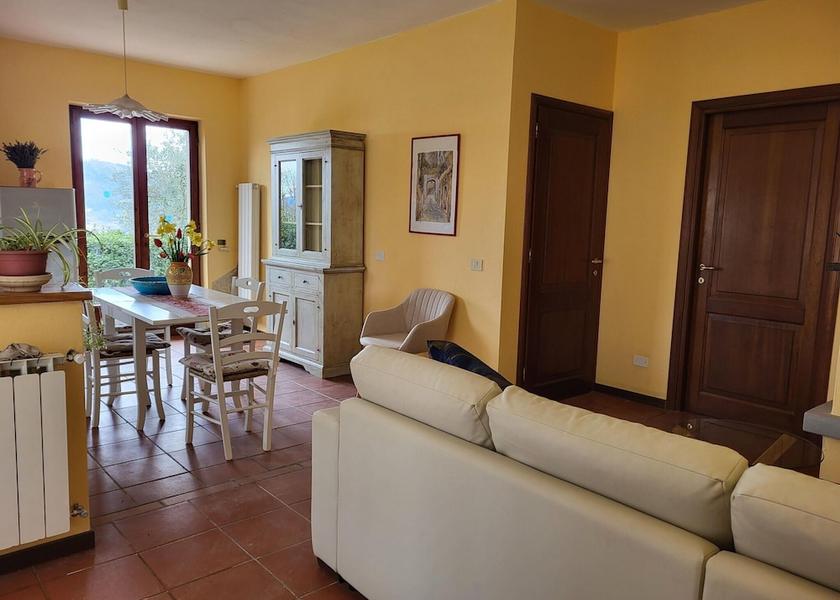 Umbria Monte Santa Maria Tiberina Dining Area
