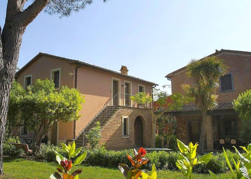 Tuscany Castagneto Carducci Exterior Detail