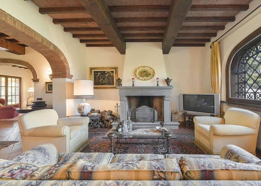 Tuscany San Miniato Living Area