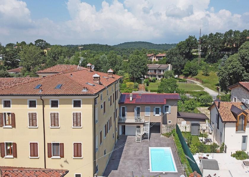 Lombardy Soiano del Lago Exterior Detail