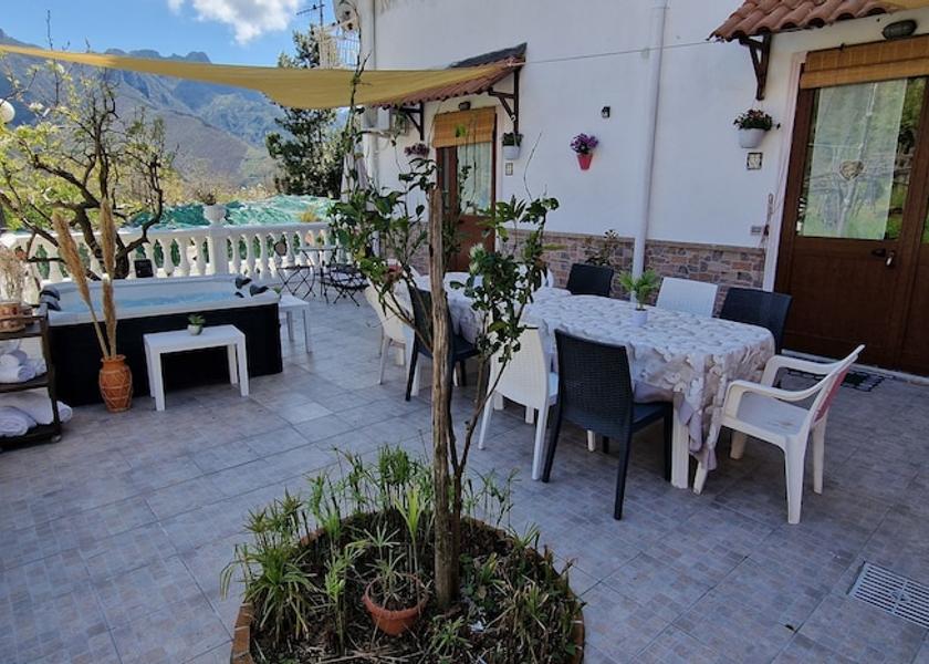 Campania Tramonti Outdoor Dining