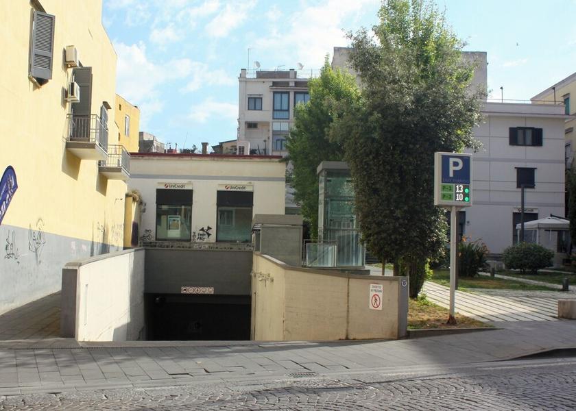 Campania Portici Parking