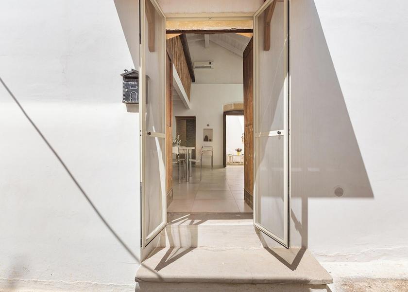 Puglia Veglie Facade
