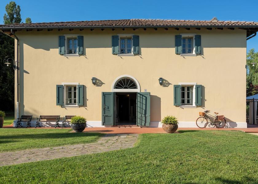 Emilia-Romagna Minerbio Facade