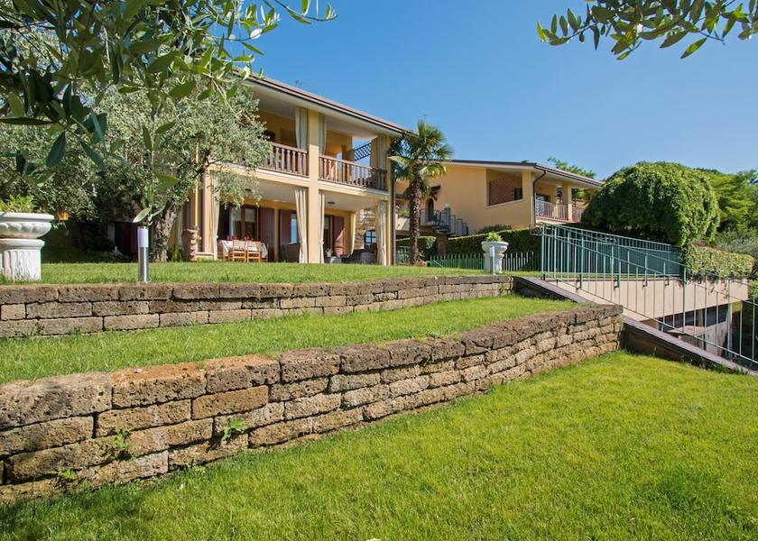 Lombardy Soiano del Lago Garden