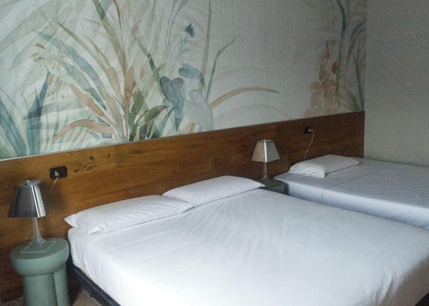 Lombardy Laveno Mombello Room