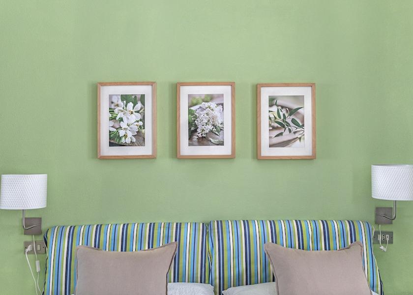 Lombardy Soiano del Lago Interior Entrance