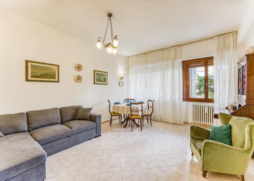 Tuscany Forte dei Marmi Room