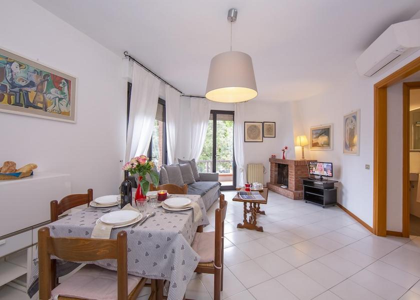 Tuscany Massa Room
