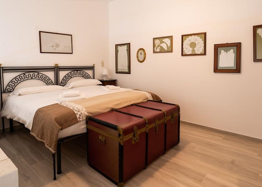 Puglia Conversano Room