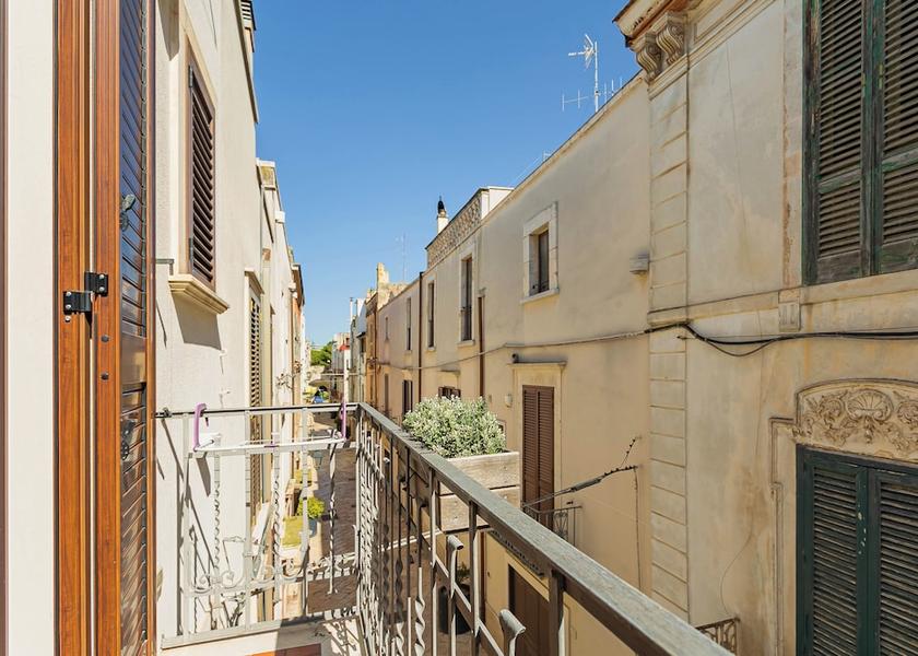 Puglia Conversano Balcony