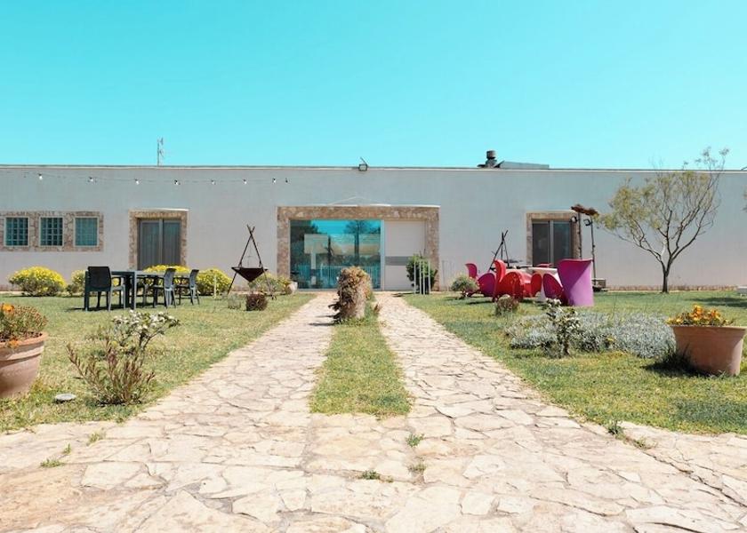 Puglia Tuglie Facade