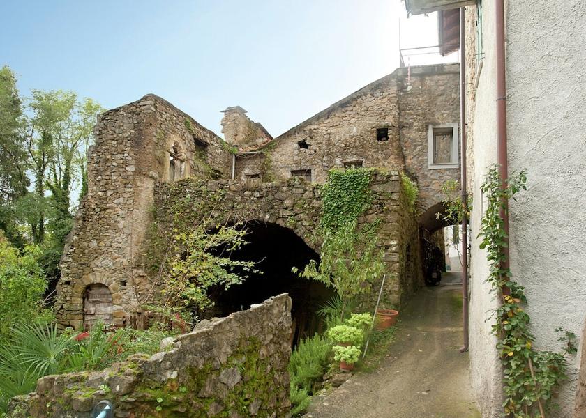 Liguria Sesta Godano Exterior Detail