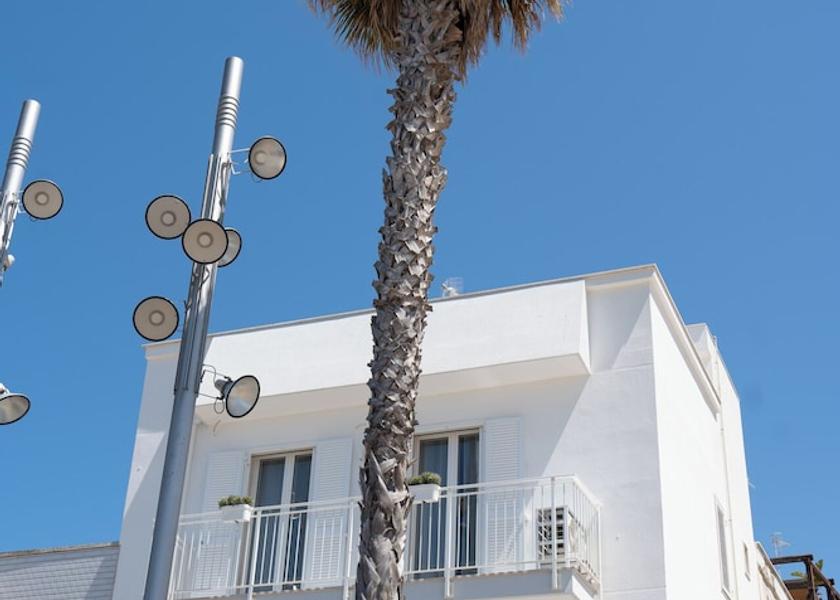 Puglia Mola di Bari Facade