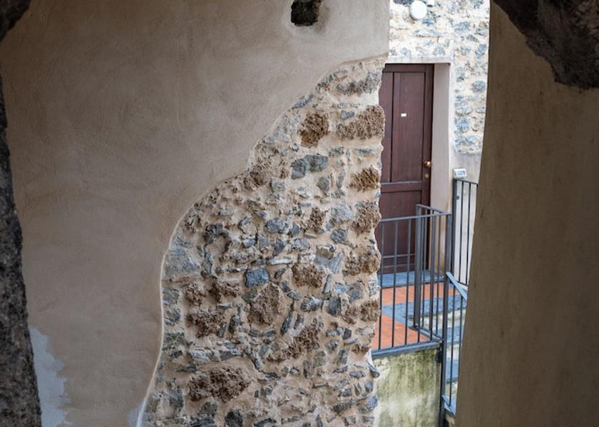 Calabria Sangineto Exterior Detail