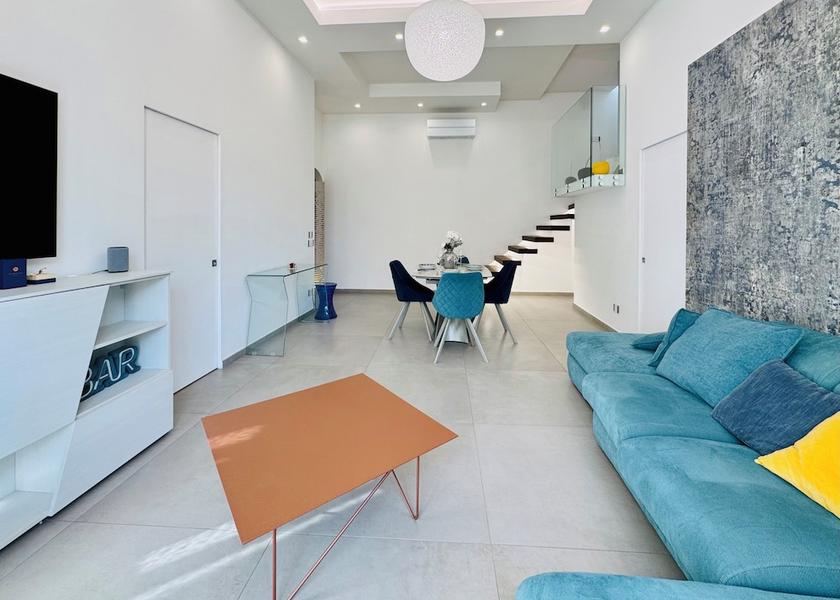 Campania Meta Living Area