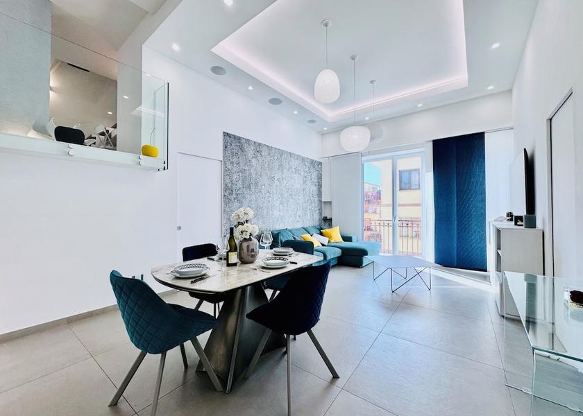 Campania Meta Interior Entrance