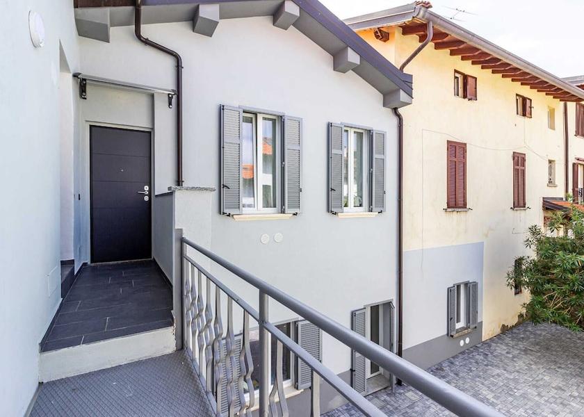 Lombardy San Fermo della Battaglia Property Grounds