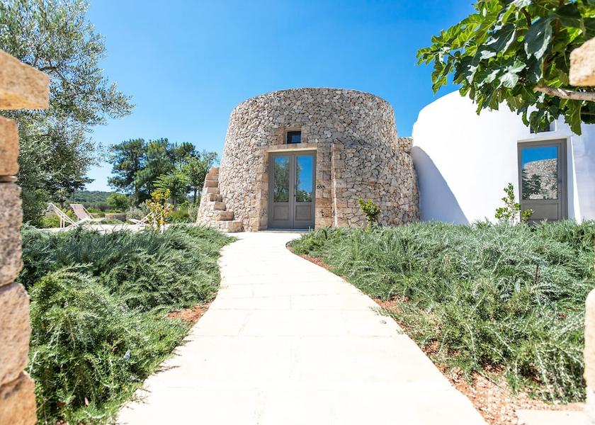 Puglia Alliste Exterior Detail