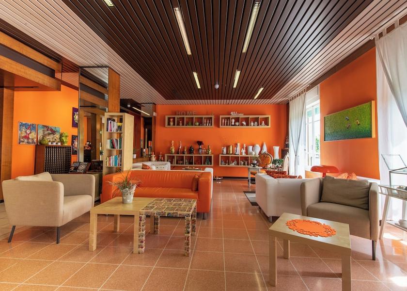 Tuscany Chianciano Terme Lobby sitting area
