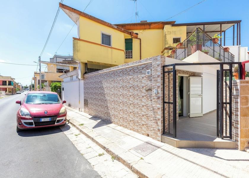 Puglia Galatina Exterior Detail