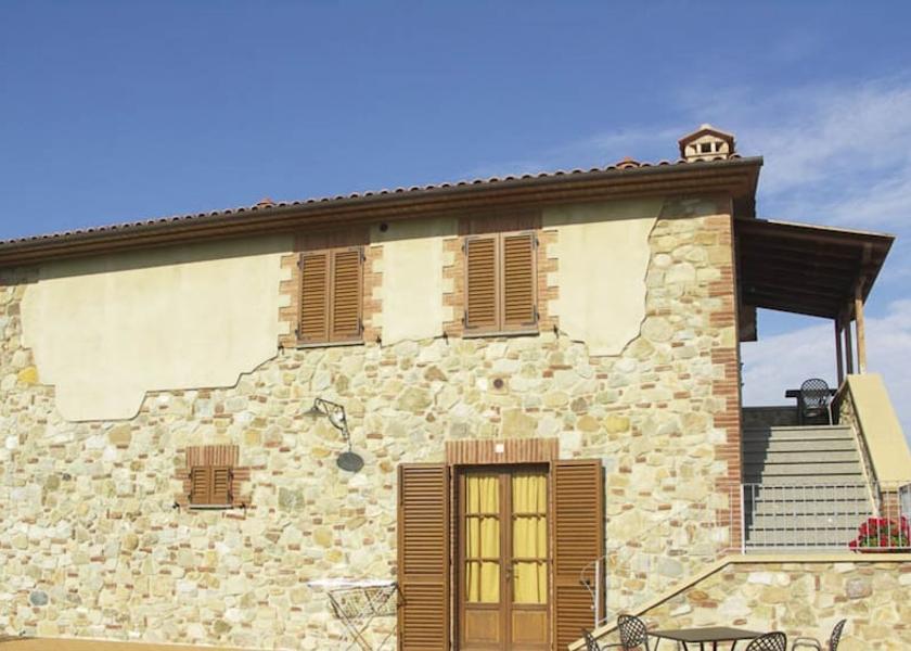 Tuscany Lajatico Facade