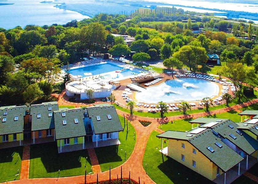 Emilia-Romagna Comacchio Pool