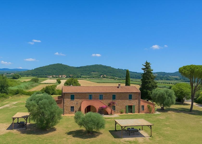 Tuscany Suvereto Facade