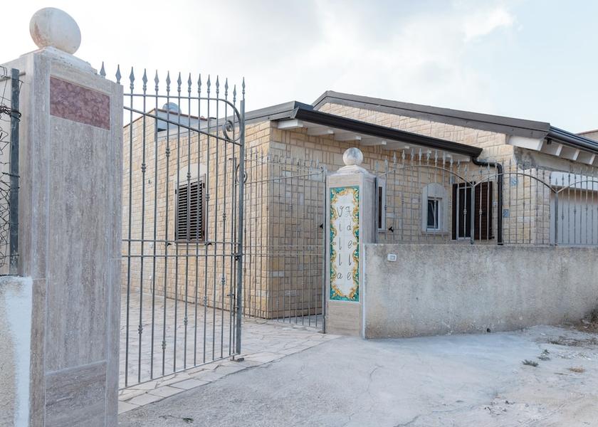 Sicily Pachino Facade