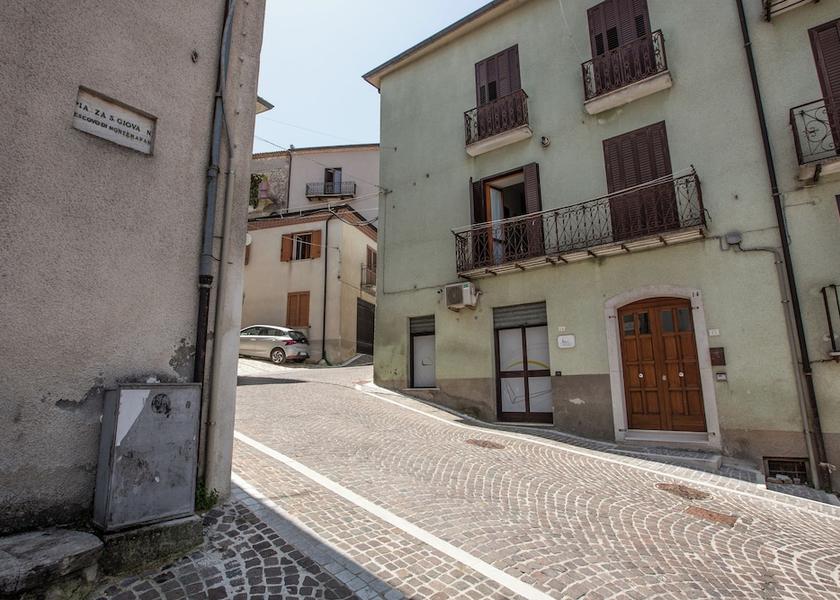 Campania Montemarano Exterior Detail